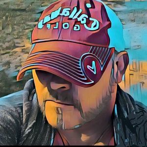 Meet your Posher, Derick